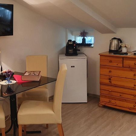 Karmelita Boutique Apartman Sopron Rom bilde