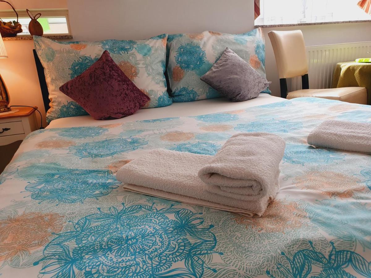 Karmelita Boutique Apartman Sopron Eksteriør bilde