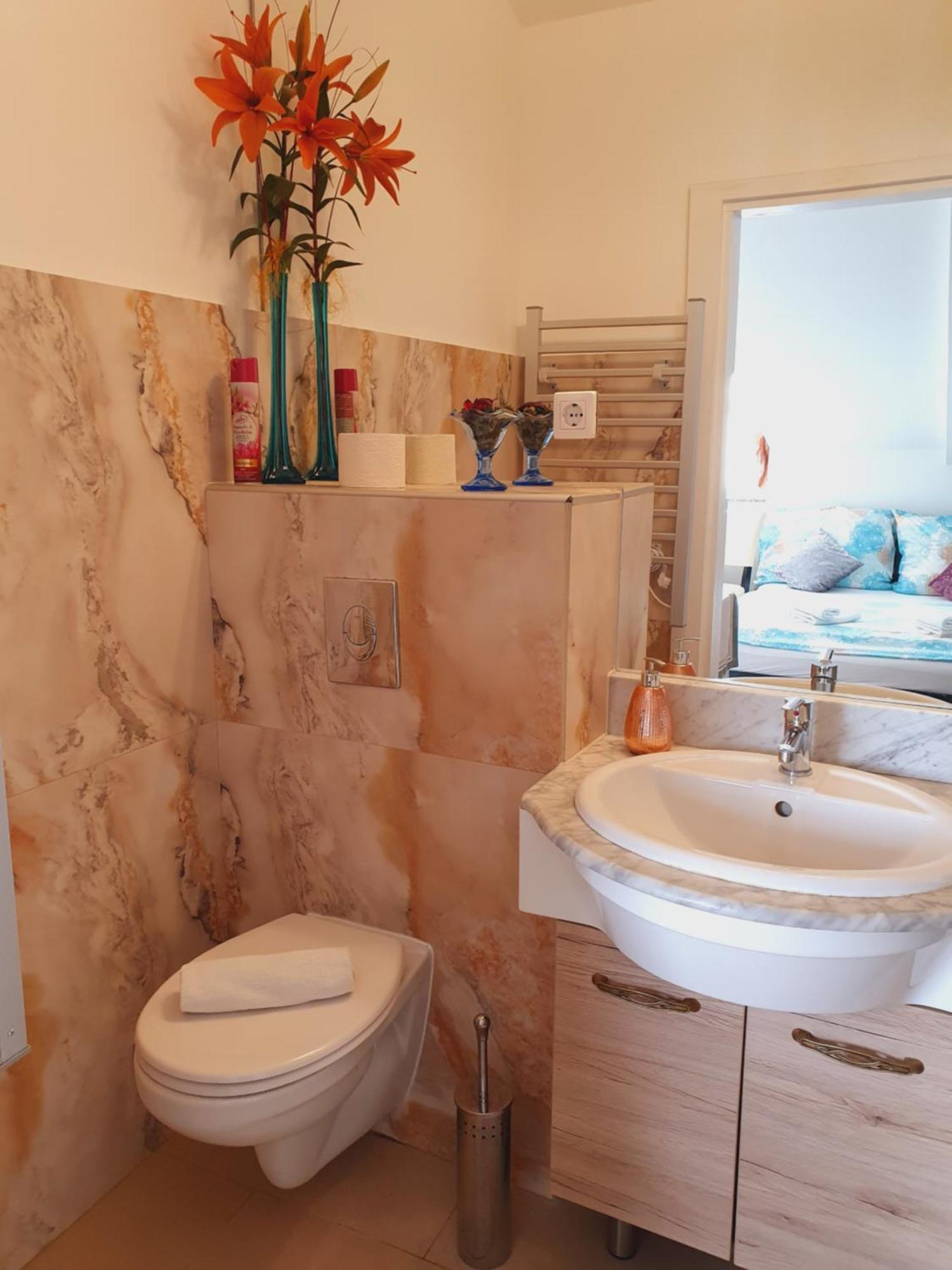 Karmelita Boutique Apartman Sopron Rom bilde